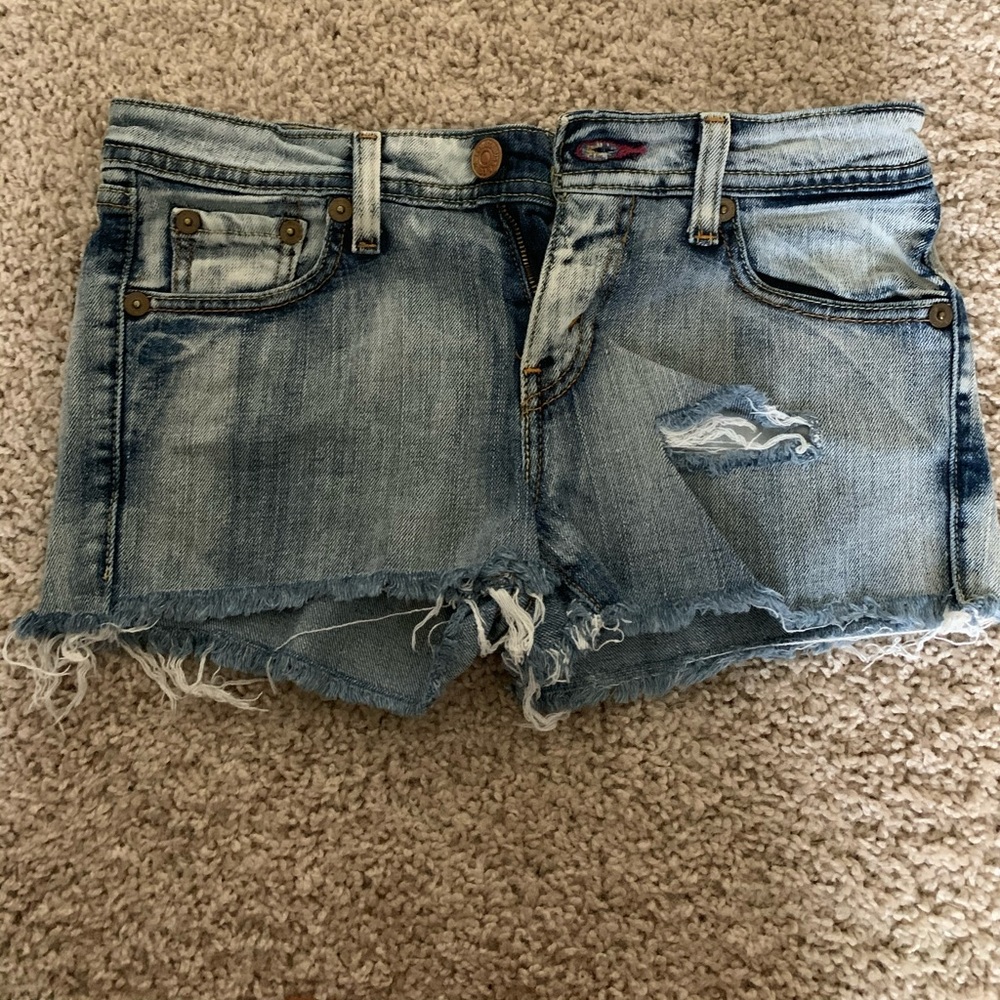 Levi Jean Shorts
